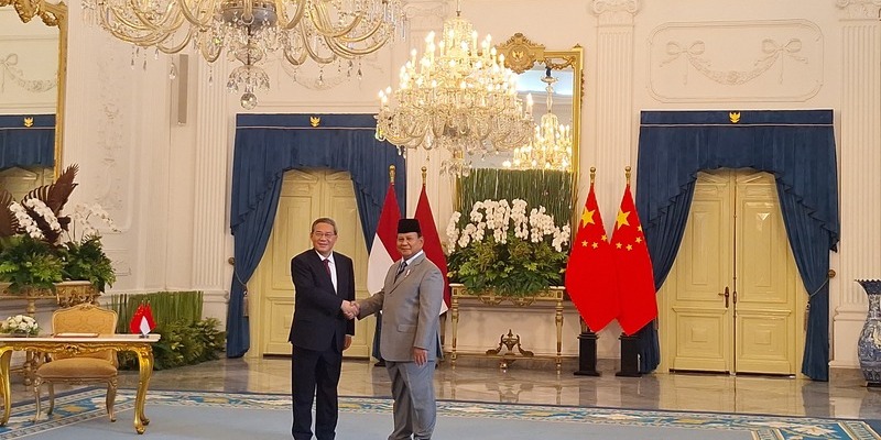 Prabowo Sambut PM Li Qiang di Istana, Siap Perkuat Kerja Sama Bilateral