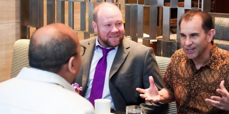 Rosan Roeslani Bertemu Bos New Balance, Ini yang Dibahas