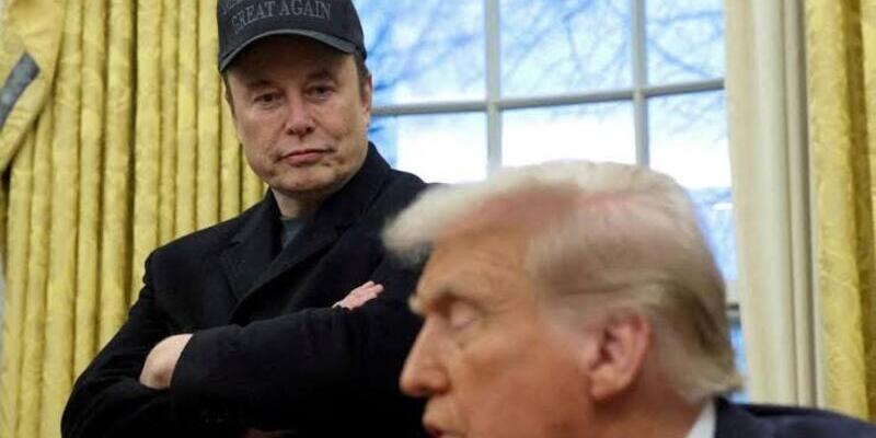 Elon Musk Tarik Unggahan soal Trump-Epstein, Campur Tangan Politik?