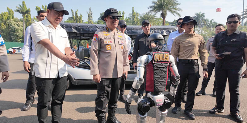 Semakin Modern, Polri Perkenalkan Robot Humanoid dan K9 di Hari Bhayangkara ke-79