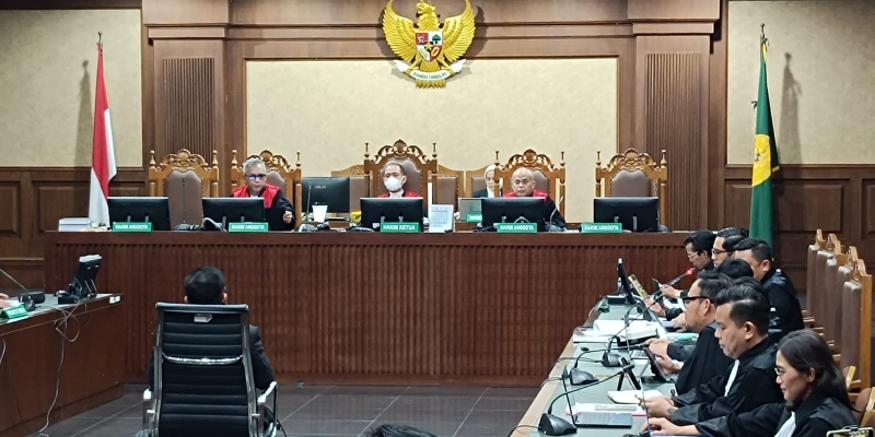 Hasto Diancam Mundur dari Sekjen PDIP dan Selamatkan Jokowi