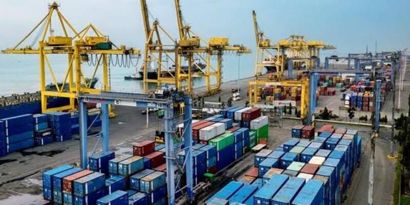 Neraca Dagang RI Surplus 60 Bulan Beruntun, Nilainya Menciut Jadi Rp2,6 Triliun