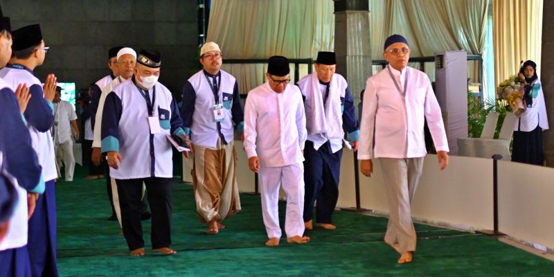 Cak Imin Membaur Bersama Jamaah Tarekat di Hari Guru Tokoh Tasawuf Dunia