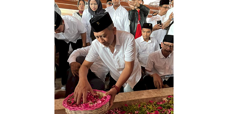 Bulan Bung Karno, Ribuan Kader PDIP Jateng Gelar Ziarah Nasional