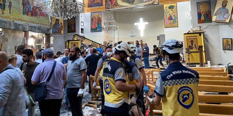 Bom Bunuh Diri Guncang Gereja Damaskus, Tewaskan 20 Orang