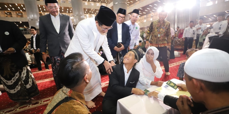 Peaceful Muharam, 100 Pasangan Sah Jadi Suami Istri di Istiqlal