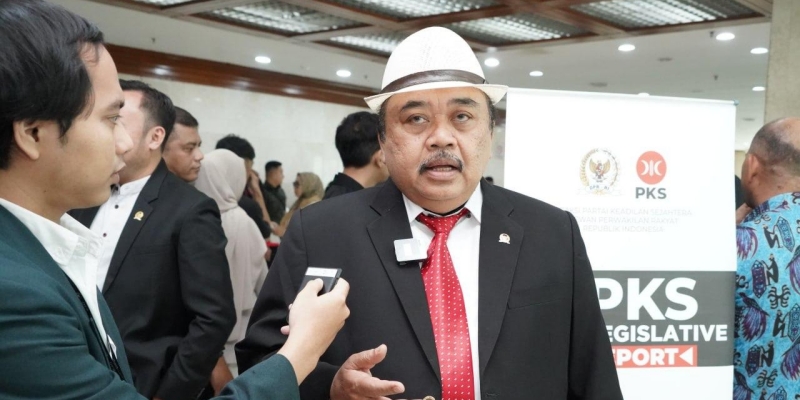 PKS Kritik Tambahan Usia Pensiun ASN: Negara Ini Bukan Milik Pribadi