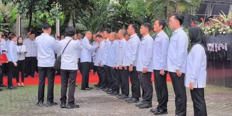 11 Pegawai KPK Terima Penghargaan Satyalancana