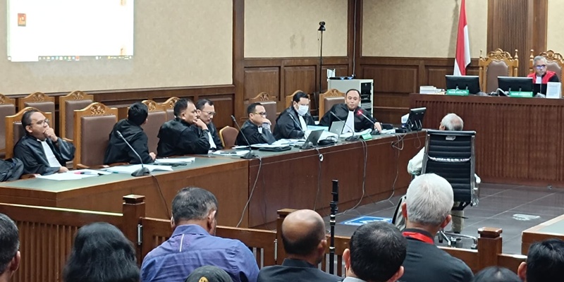 Pesan WA Hasto Terbukti Setujui Uang Suap Harun Masiku