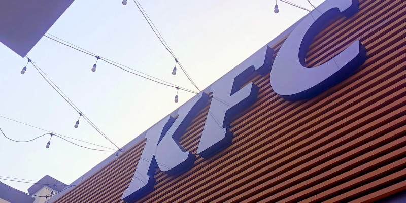 Usai Rugi Ratusan Miliar, KFC Kantongi Kredit Jumbo Rp875 Miliar dari Bank Mandiri