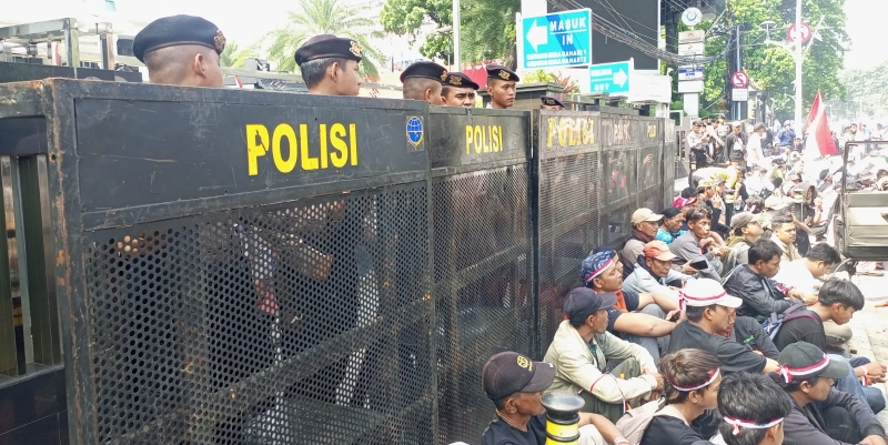 918 Personel Gabungan Amankan Demo Nelayan di KKP