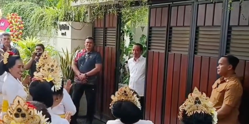 Sakit Misterius, Djarot PDIP Minta Jokowi Introspeksi Diri