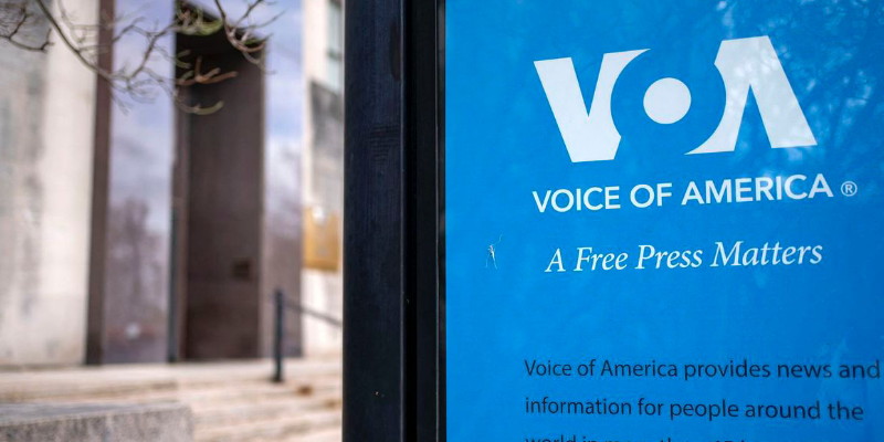 Trump PHK Ratusan Karyawan Voice of America