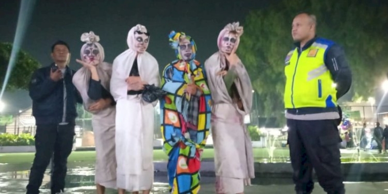 Bikin Takut Pengendara, Polisi Peringatkan Aksi Pocong Lembang