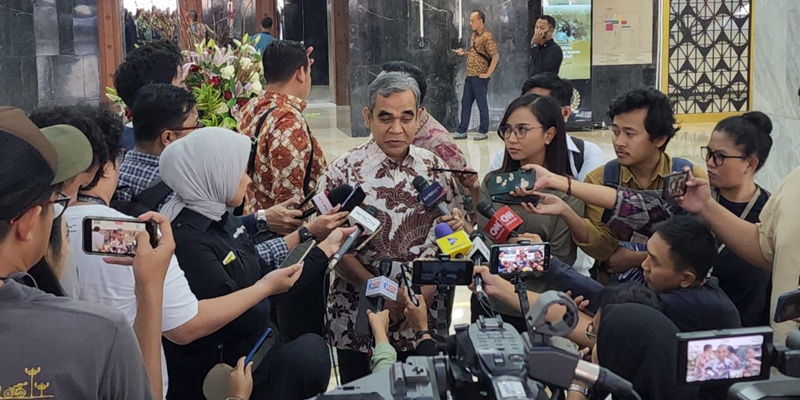 Muzani Hormati KPK Telusuri Dugaan Korupsi di MPR