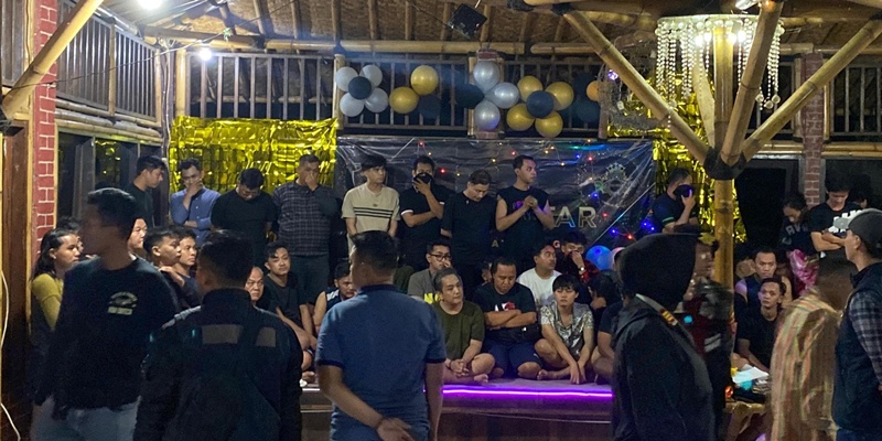 75 Orang Diciduk Polisi saat Nikmati Pesta Gay