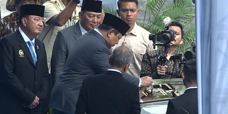 Prabowo Luncurkan Pandu, Mobil Listrik Taktis Buatan Pindad