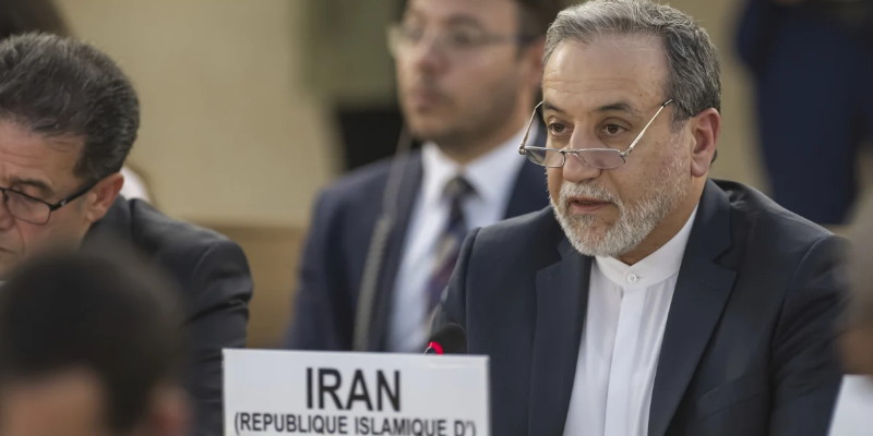 Iran Tolak Diskusi Soal Nuklir Selama Israel Menyerang