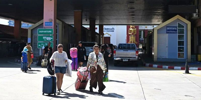 Wisatawan Terlantar di Perbatasan Thailand-Kamboja, ASEAN Diminta Turun Tangan