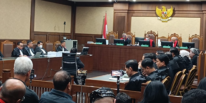 Ternyata, Hasto Pakai Nomor LN Berkomunikasi dengan Harun Masiku