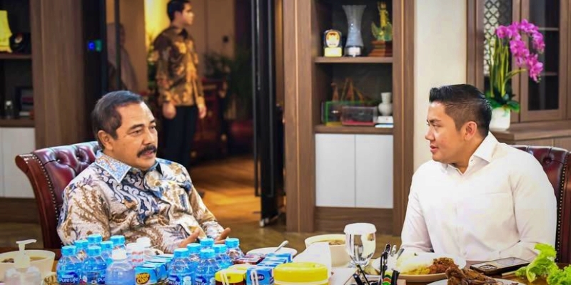 Seskab Teddy Bertemu Menteri Imipas, Ternyata Bahas Ini