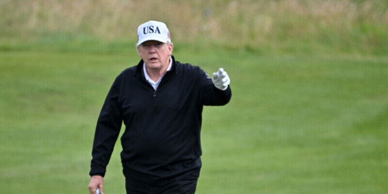 Presiden AS Donald Trump bermain golf di Skotlandia pada Sabtu, 26 Juli 2025/Net