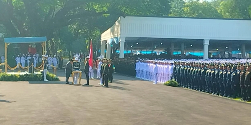 Presiden Prabowo Lantik 2 Ribu Capaja TNI-Polri di Istana