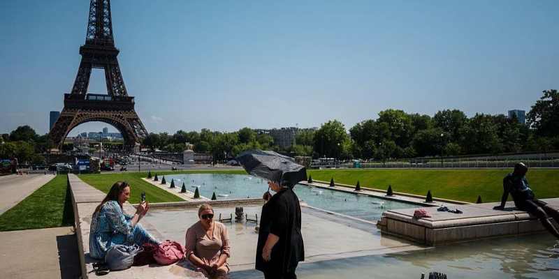 Panas Ekstrem di Eropa: Menara Eiffel Tutup, Spanyol dan Italia Pecah Rekor Suhu