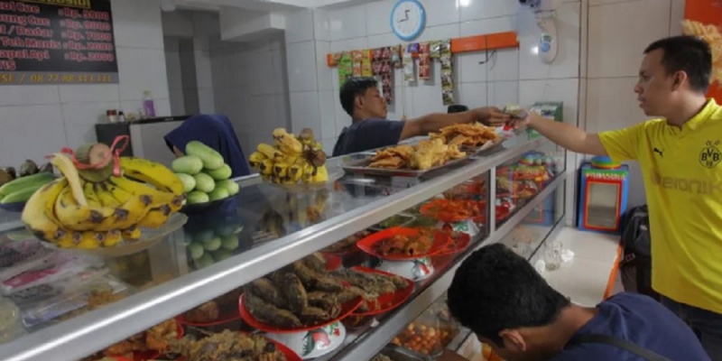 Warteg Sepi Pembeli, Raperda KTR Jangan Tambah Beban Ekonomi