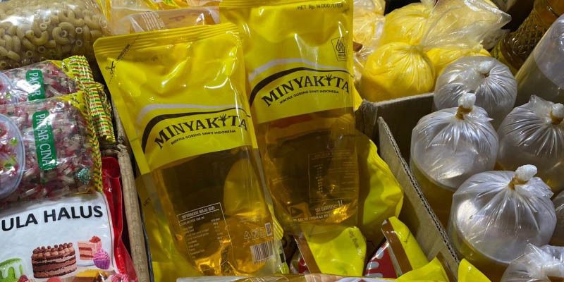 Harga Bahan Pokok Hari Ini: Daging Sapi Rp140 Ribu, Minyak Goreng Rp23 Ribu