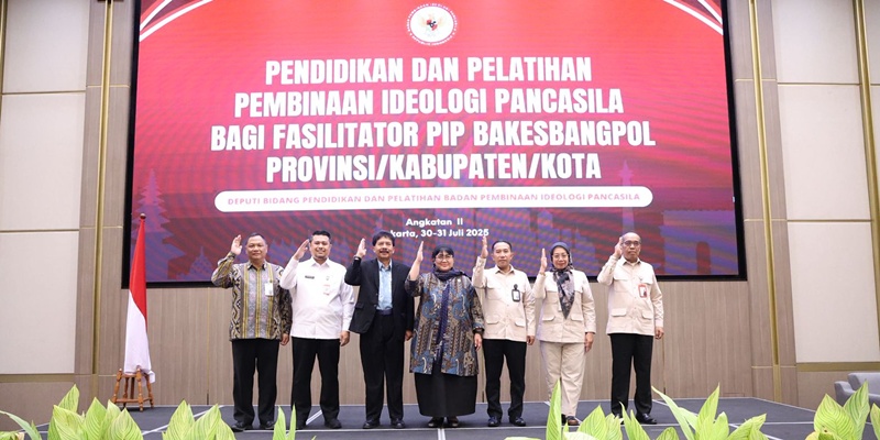 Fasilitator Paskibraka Seluruh Indonesia Ditatar Ideologi Pancasila