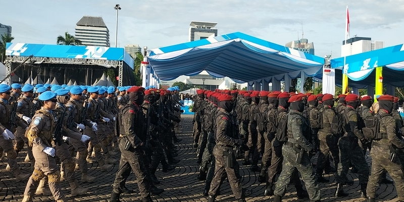 Prabowo Ingatkan Polisi Tetap Membumi, Dekat dengan Rakyat Kecil