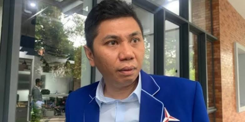 Tuding Demokrat Dalang Isu Ijazah Jokowi, Gila atau Mabuk?