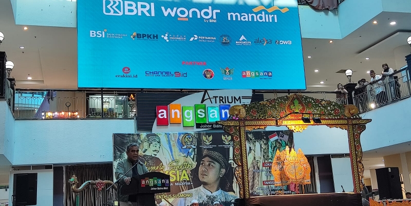 Wayang Golek Santri Pukau Penonton di Johor Bahru