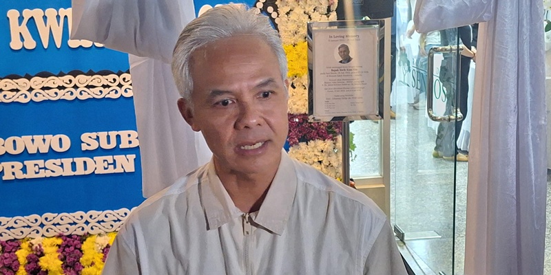 Ganjar Sempat Digembleng Kwik Kian Gie soal Angket Century