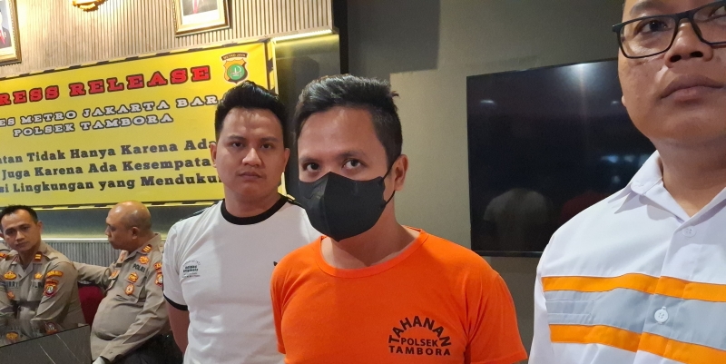 Polisi Bekuk Penipu Modus Pembuatan Furniture
