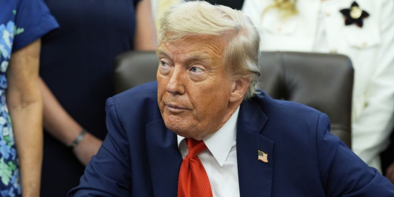 Trump Tugaskan Pasukan Garda Nasional Amankan Chicago