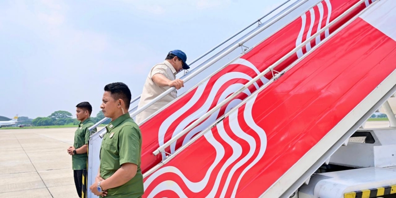 Prabowo Hadiri Parade Nasional Peringatan 60 Tahun Singapura