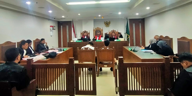 OC Kaligis Curiga Ada Kriminalisasi Sengketa Tambang di Halmahera Timur