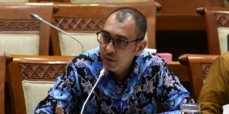 Alasan DPR Usul Gerbong Kereta Khusus Perokok: Biar Enggak Bosan