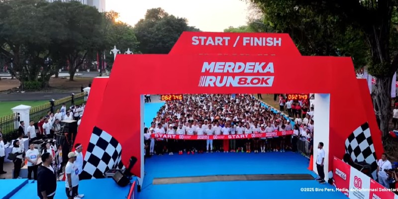 Ribuan Peserta Meriahkan Merdeka Run 8.0 K di Istana