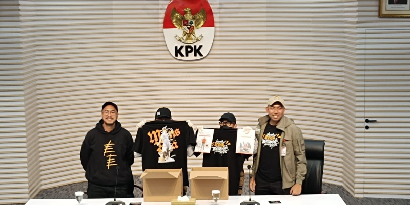 Pandji Pragiwaksono Kampanye Biasakan yang Benar