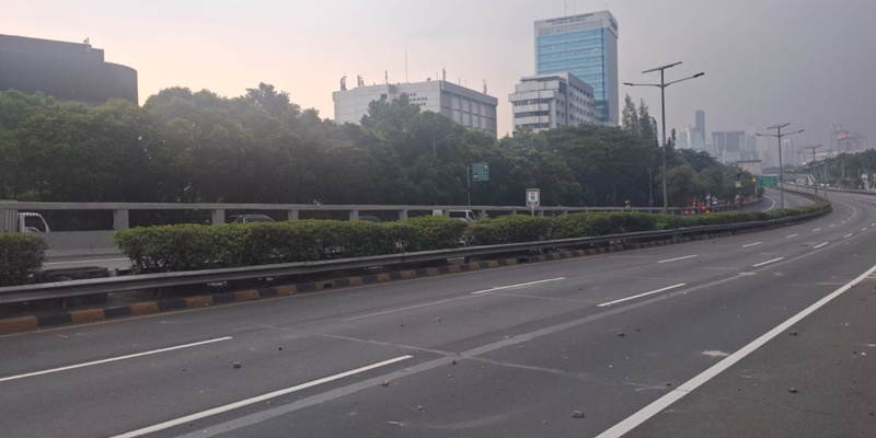 Tol Dalam Kota Lumpuh Total Imbas Demo DPR