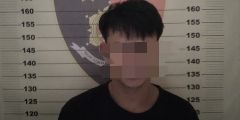 Seorang Pria Pecahkan Kaca Resto KFC Gegara Tidak Dikasih Kulit Ayam Goreng