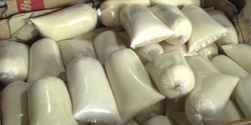 PKS Desak Kementan Tarik Seluruh Gula Rafinasi di Indonesia