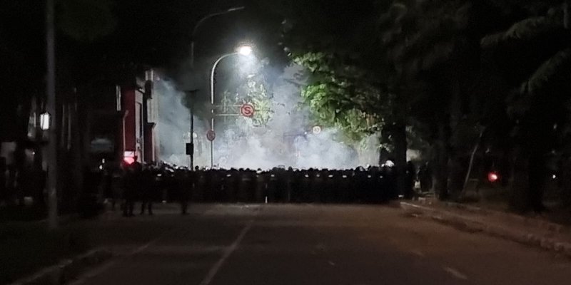 Kwitang-Senen Memanas Lagi, Massa Serang Brimob Pakai Petasan