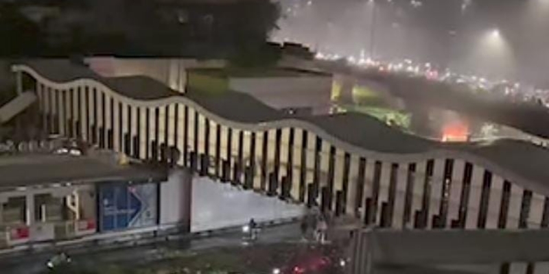 Massa Sweeping Intel Polisi di Flyover Senen