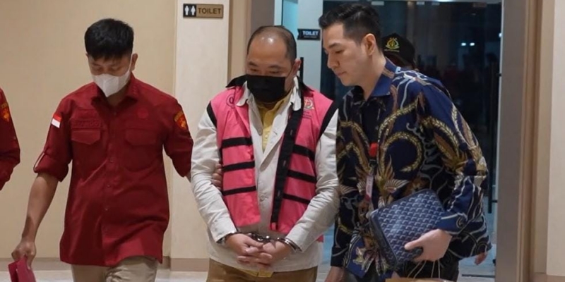 Iwan Sritex Tertunduk Lesu