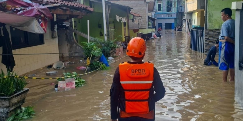 Kali Ciliwung Meluap, Belasan RT di Jaktim Terendam Banjir
