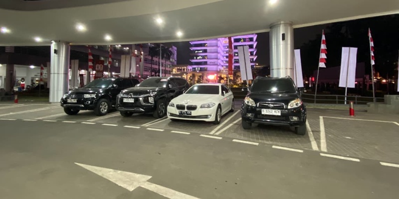 Kejagung Sita Empat Mobil Milik Riza Chalid